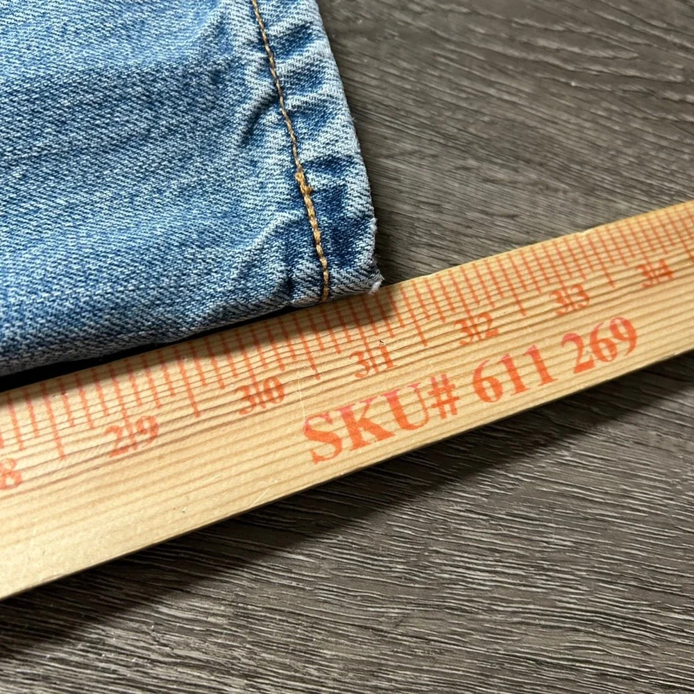 Vintage Levis 501 Original Fit Jeans 33x32 Fits 33X31 Light Wash Blue Button Fly